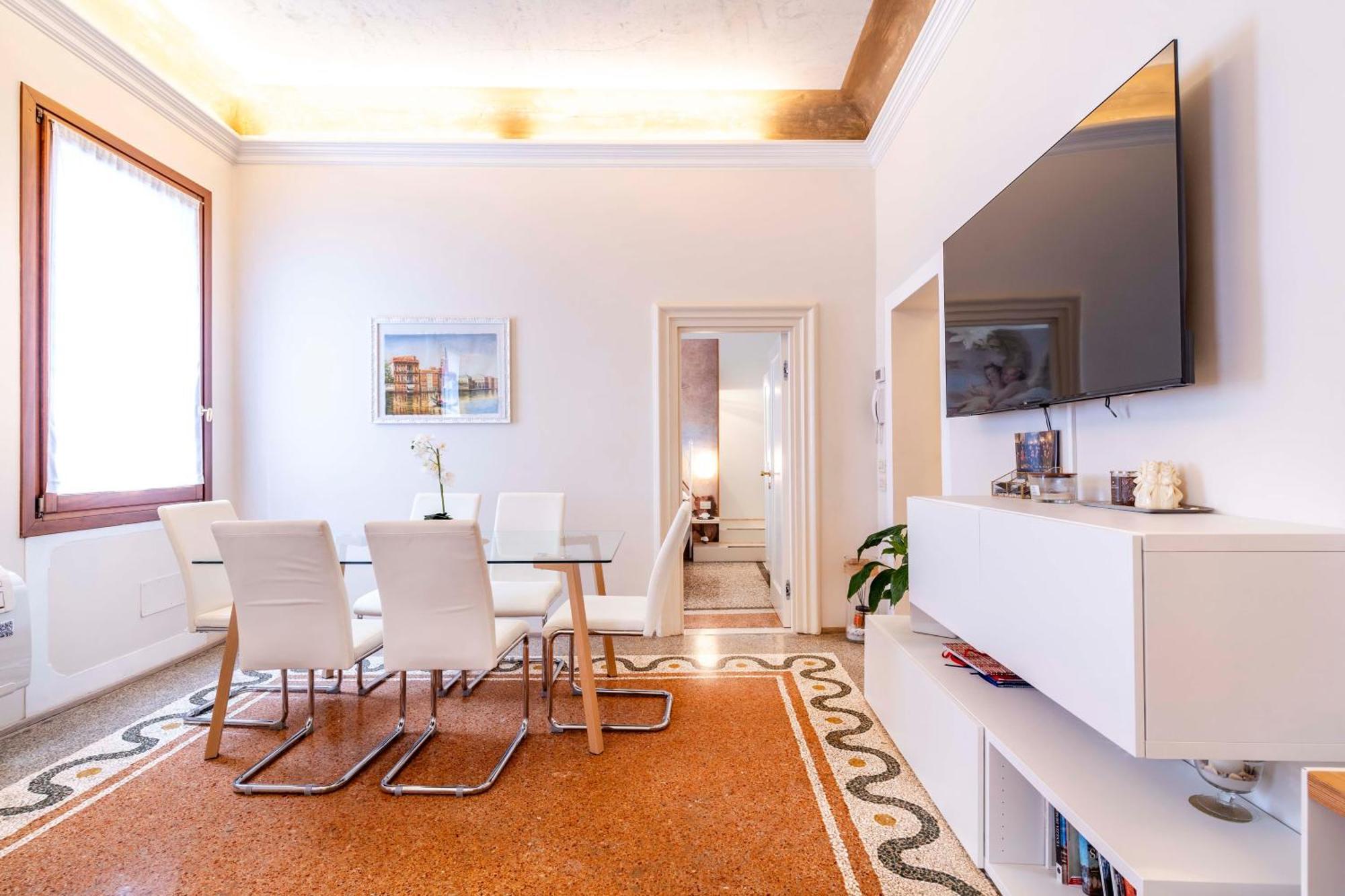 Ca' Pestrin Suite House - San Marco Square Венеция Экстерьер фото